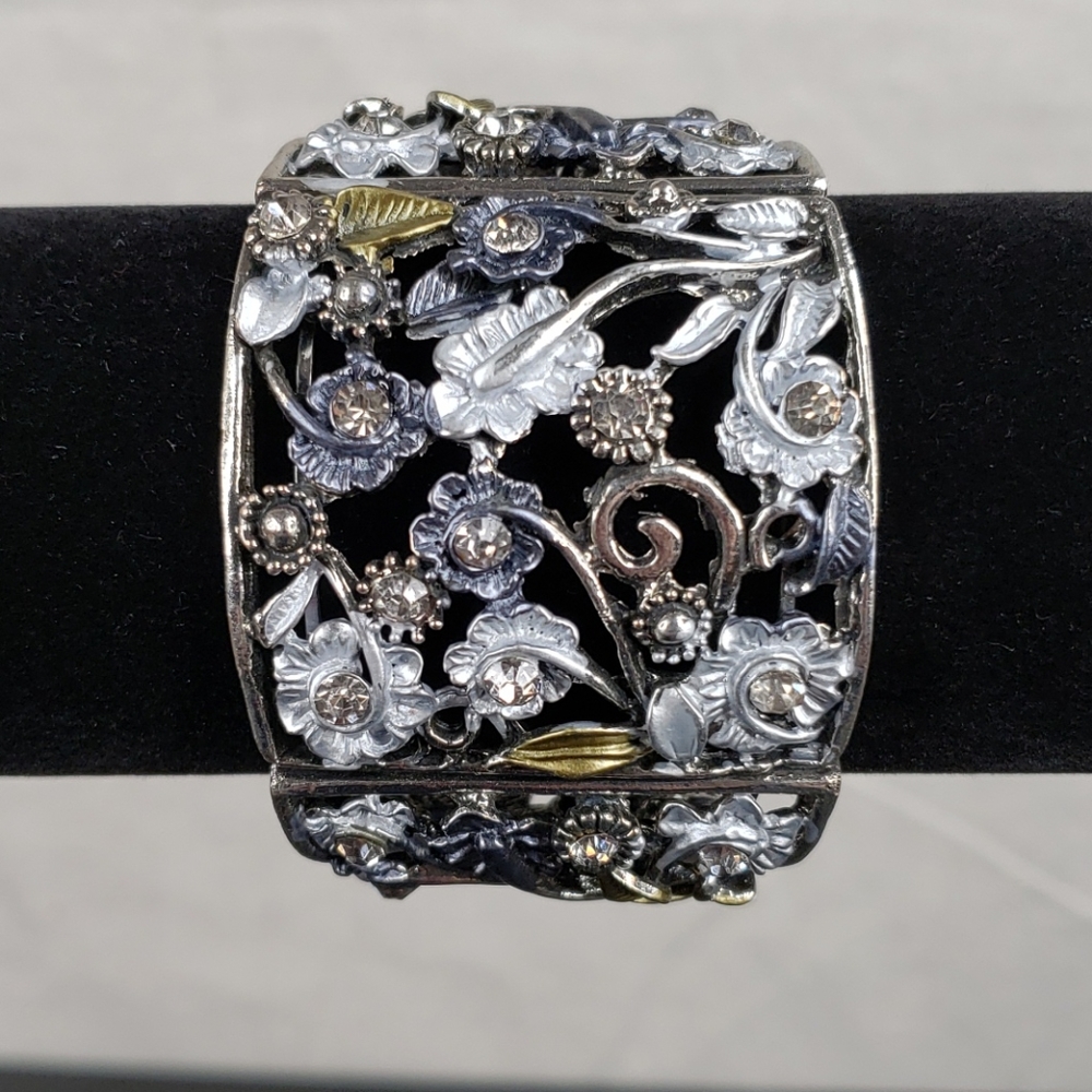 Filigree Floral Bracelet.  B1